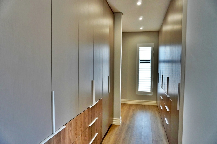 4 Bedroom Property for Sale in Grimbeeck Park North West